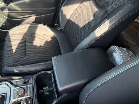 Used 2019 Subaru Forester Premium image 14