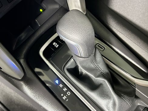 Used 2025 Toyota Corolla Cross LE FWD image 24