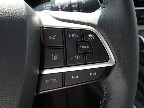 Certified 2025 Toyota Sienna XLE w/ XLE Plus Package AWD/4WD image 25