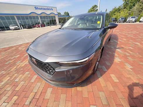 Certified 2024 Honda Accord EX image 25