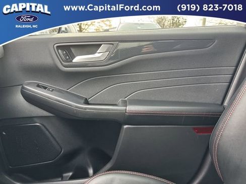 Certified 2023 Ford Escape ST-Line w/ Tech Pack #1 image 28