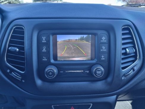 Used 2018 Jeep Compass Sport AWD/4WD image 26