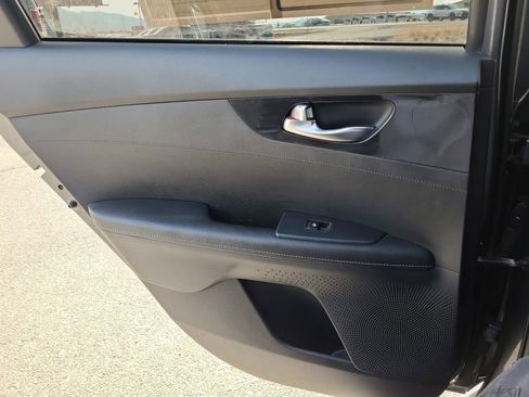 Used 2021 Kia Forte GT-Line w/ GT-Line Premium Package image 28