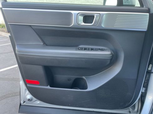 Used 2025 Hyundai Santa Fe SEL image 18