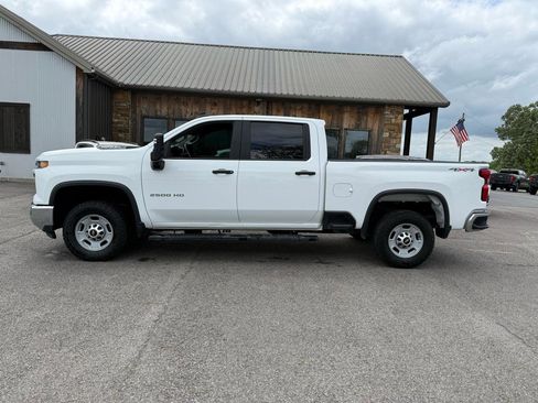 Used 2024 Chevrolet Silverado 2500 W/T w/ WT/CX Safety Package AWD/4WD image 2