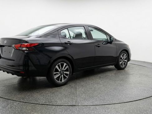 Used 2025 Nissan Versa SV FWD image 9