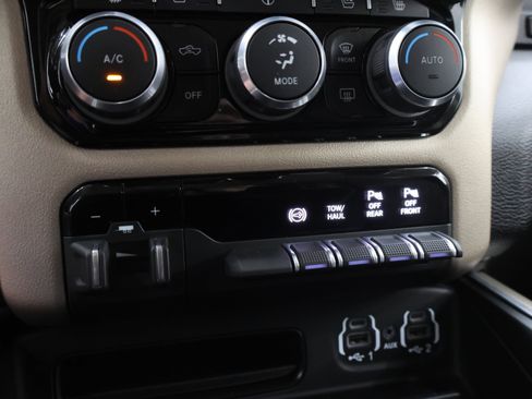 Used 2022 RAM 2500 Laramie AWD/4WD image 48