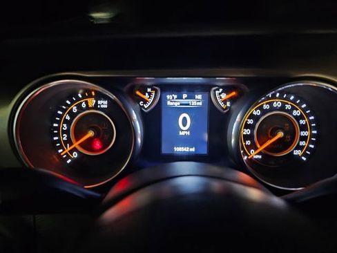 Used 2018 Jeep Wrangler Unlimited Sport S AWD/4WD image 31