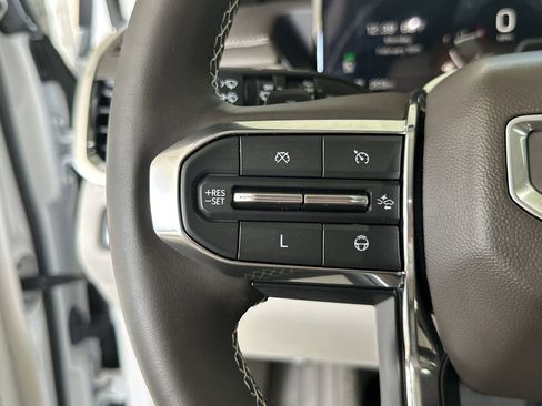 Certified 2024 GMC Acadia Denali w/ Super Cruise Package image 27