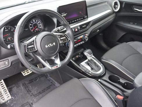 Used 2023 Kia Forte GT-Line image 28