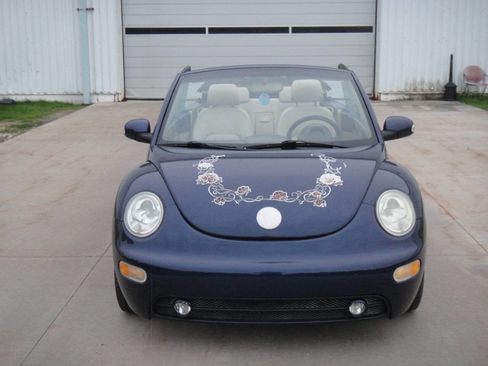 Used 2004 Volkswagen Beetle GLS FWD image 3