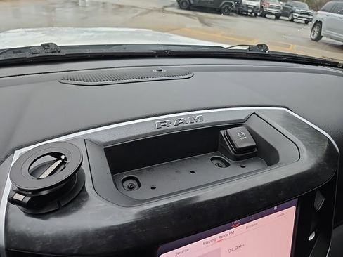 Used 2022 RAM 1500 Big Horn AWD/4WD image 54