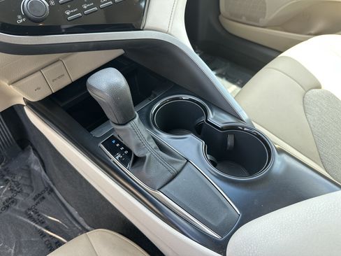 Certified 2020 Toyota Camry LE FWD image 26