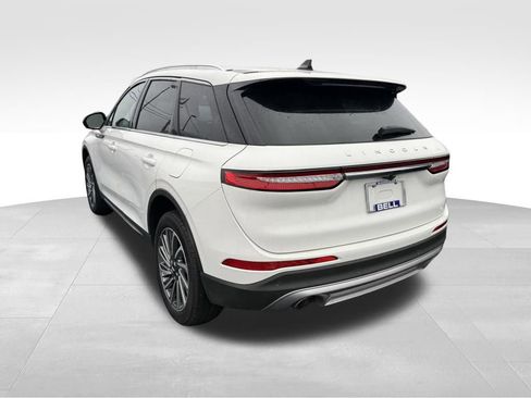 Used 2023 Lincoln Corsair Reserve image 9