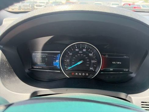 Used 2018 Ford Explorer XLT w/ Equipment Group 202A FWD image 16