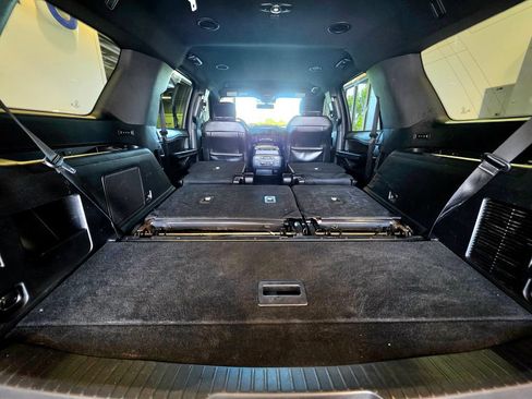 Used 2021 Ford Expedition Limited AWD/4WD image 12