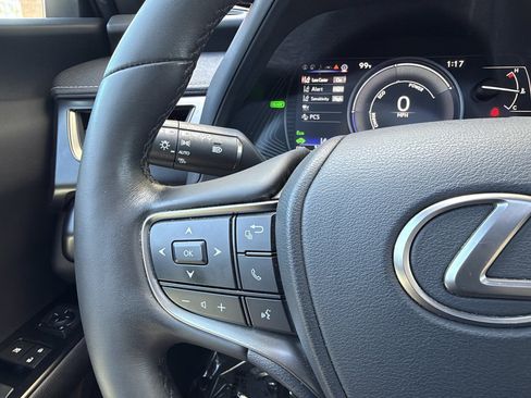 Used 2024 Lexus UX 250h FWD w/ Premium Package image 31