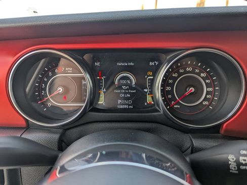 Used 2020 Jeep Wrangler Unlimited Rubicon AWD/4WD image 30
