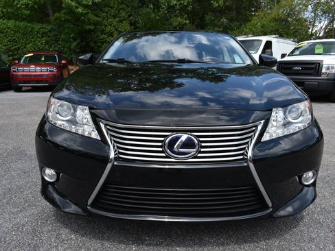 Used 2014 Lexus ES 300h w/ Premium Package w/Bamboo Trim FWD image 4