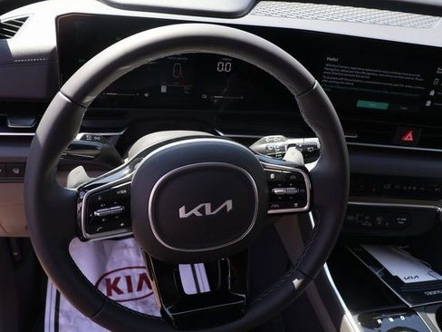 New 2026 Kia Carnival EX FWD image 24