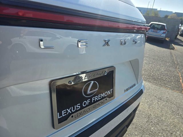 Used 2025 Lexus NX 250 FWD w/ Accessory Package (2T) image 13