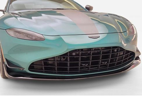 Used 2023 Aston Martin V8 Vantage Coupe RWD image 4
