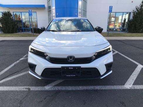 Certified 2024 Honda Civic Sport image 2