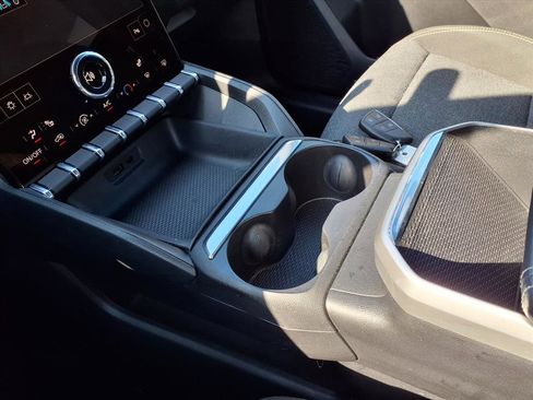 Used 2025 GMC Terrain Elevation w/ Technology Package II image 10