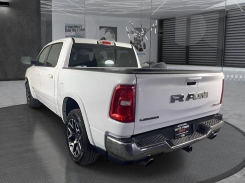 Used 2025 RAM 1500 Laramie AWD/4WD image 7