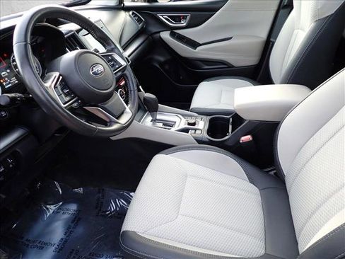 Used 2024 Subaru Forester Premium image 12