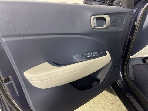 New 2026 Hyundai Venue SEL image 19