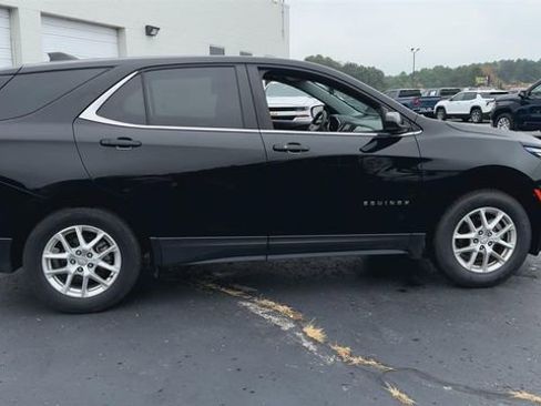 Certified 2023 Chevrolet Equinox LT AWD/4WD image 10