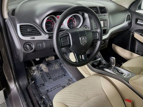 Used 2017 Dodge Journey SE image 9