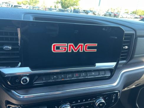 Used 2025 GMC Sierra 1500 SLT image 51