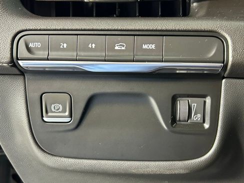 Used 2022 Cadillac Escalade ESV Premium Luxury image 34