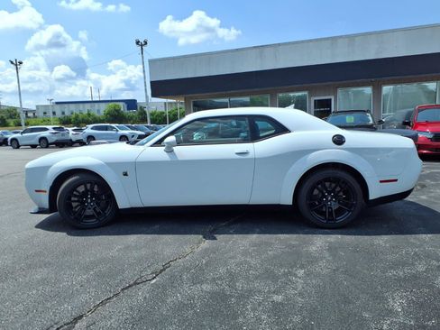 Used 2023 Dodge Challenger R/T Scat Pack RWD image 40