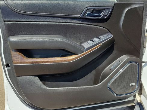 Used 2019 Chevrolet Tahoe LT image 11