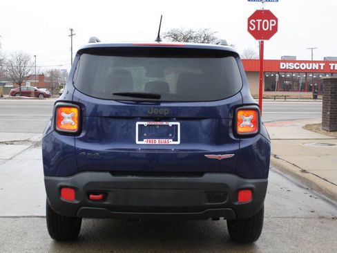 Used 2016 Jeep Renegade Trailhawk image 5