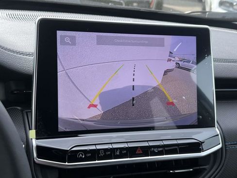 Used 2026 Jeep Compass Limited image 27