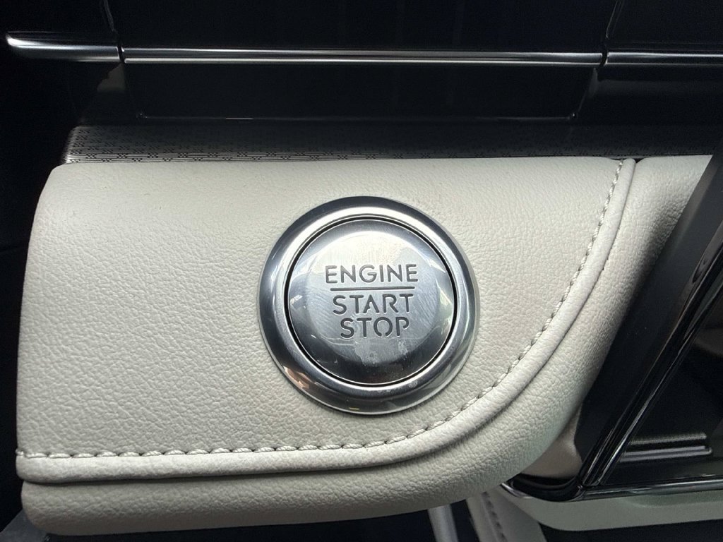 New 2026 Lincoln Nautilus Premier AWD/4WD image 28