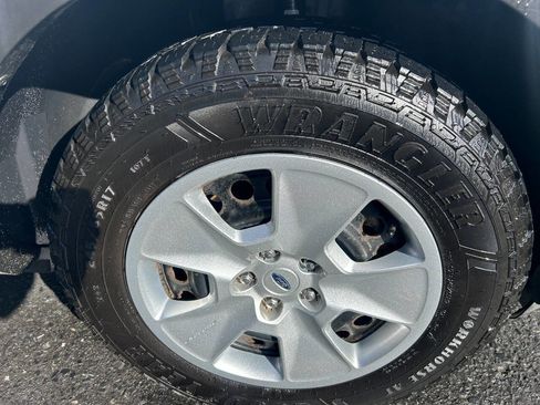 Used 2013 Ford Explorer 4WD image 12