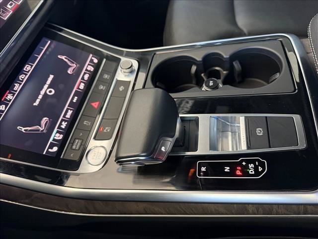 Used 2019 Audi Q8 Premium Plus AWD/4WD image 16