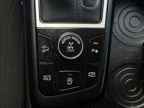 Used 2025 Kia Sportage LX AWD/4WD image 39
