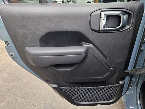 New 2025 Jeep Gladiator Sport image 14