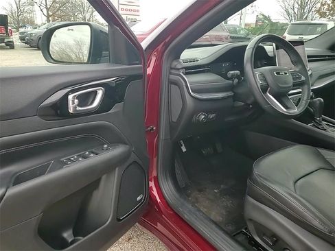 Used 2022 Jeep Compass High Altitude image 10