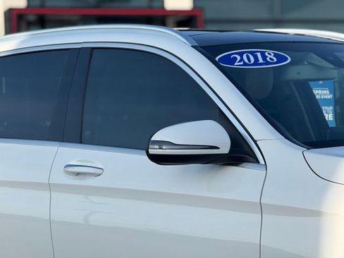 Used 2018 Mercedes-Benz GLC 300 w/ Premium Package image 4