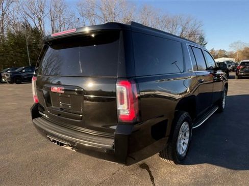 Used 2018 GMC Yukon XL SLT image 8