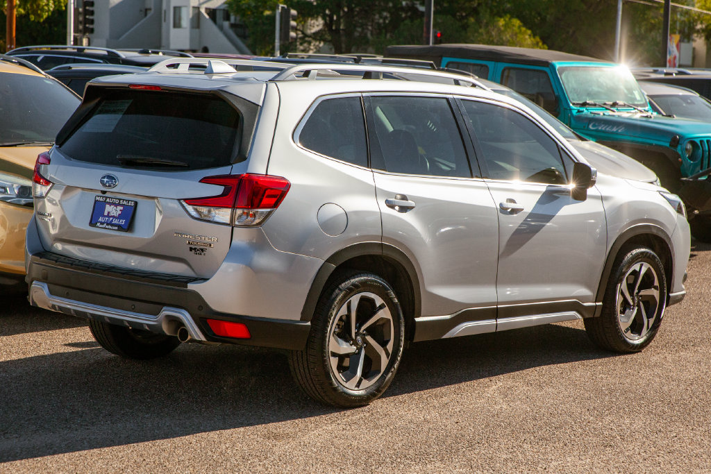 Used 2023 Subaru Forester Touring w/ Popular Package #2 AWD/4WD image 4