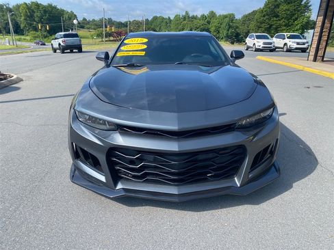Used 2018 Chevrolet Camaro LT RWD image 2