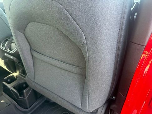 Used 2025 Jeep Wrangler Sahara AWD/4WD image 16